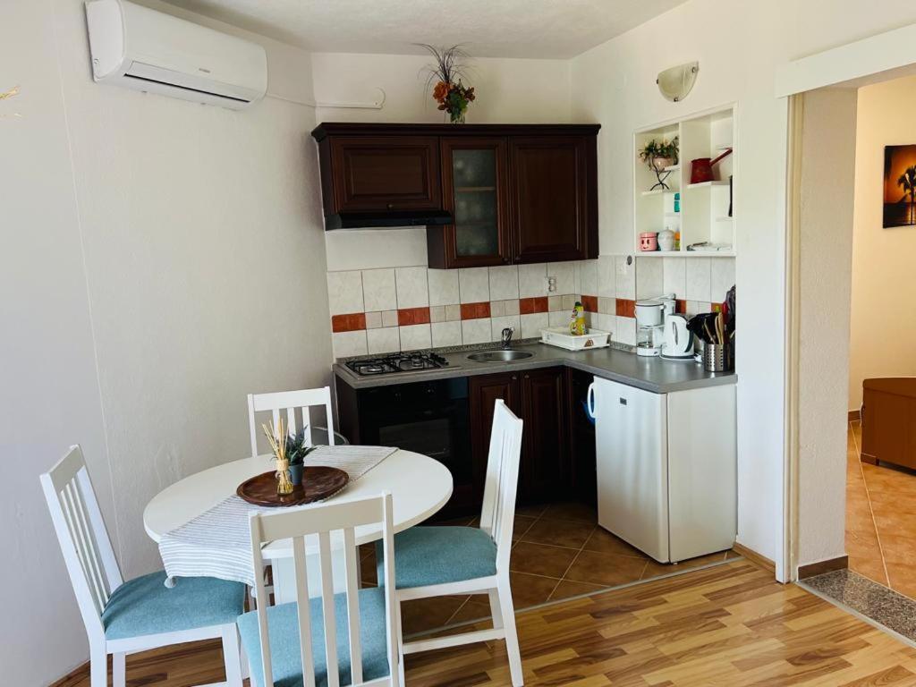 Apartments Adela Polje  Δωμάτιο φωτογραφία